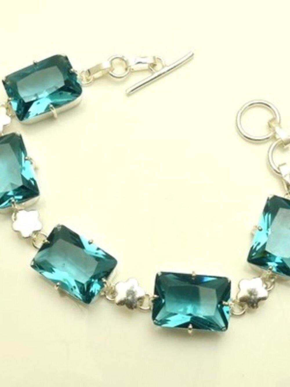 Gorgeous Blue Topaz Gemstone Sterling Silver Bracelet 22 Gms